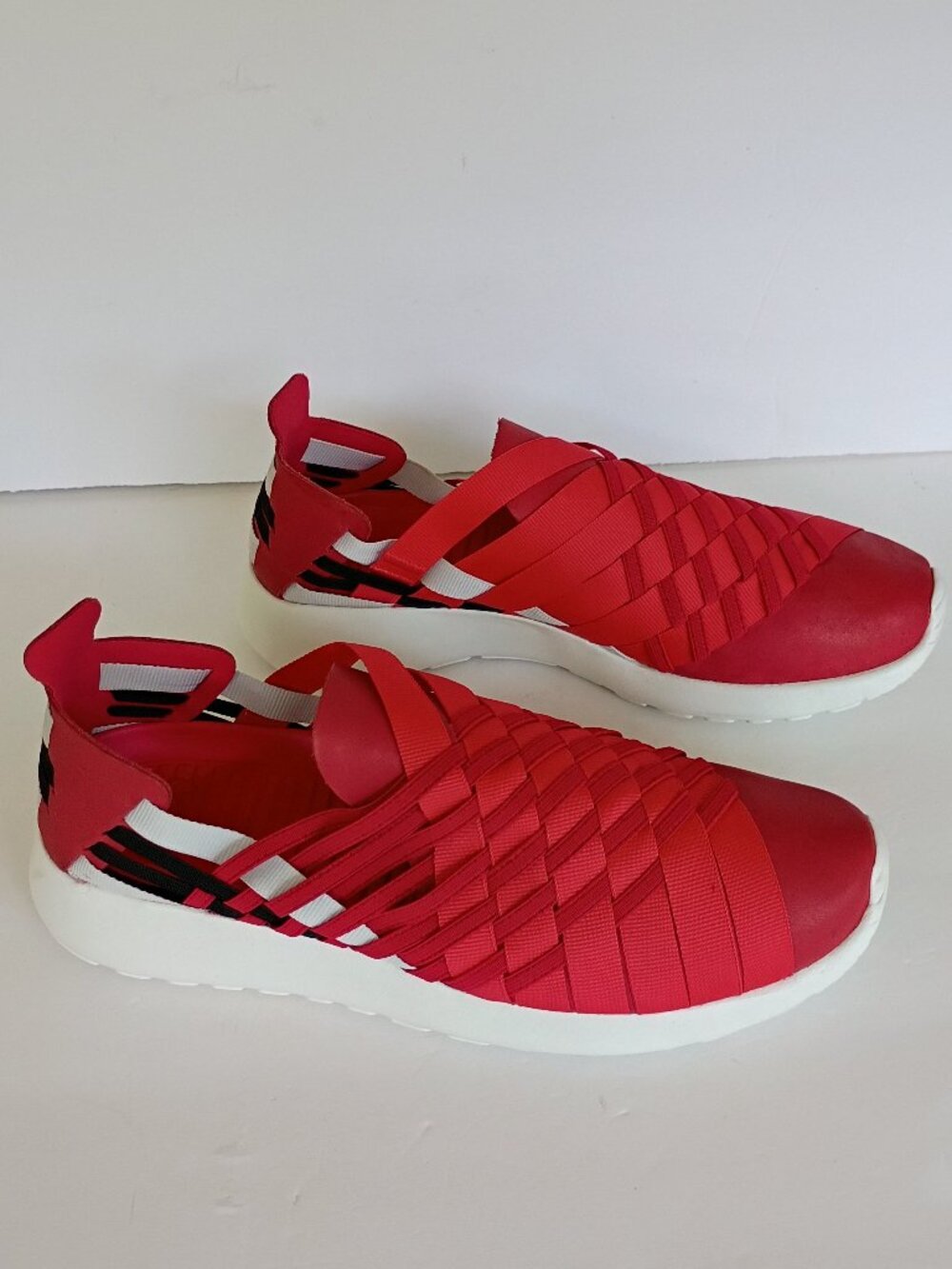 Nike Women's Roshe 2.0 641220 Size 8 EUC
